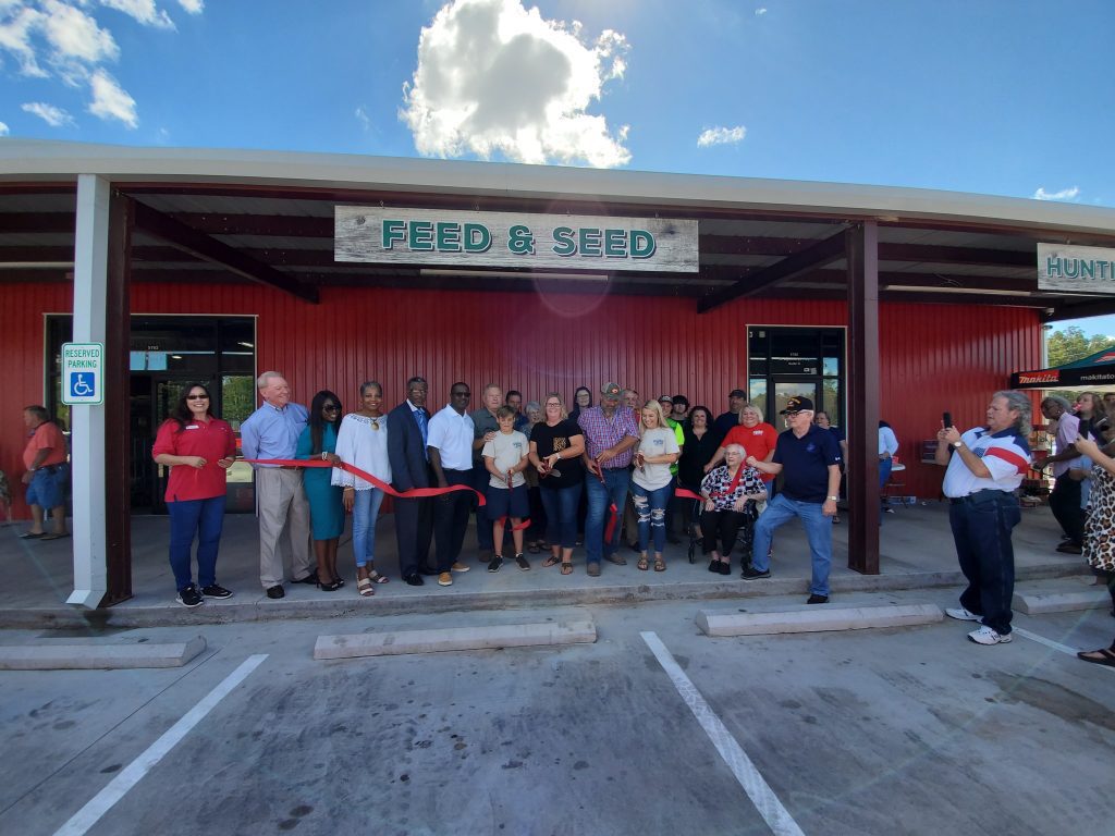The ribbon cutting for Dawson’s General Store was a hit! What a beautiful space! We hope you go visit them soon. Also their adjoining liquor store Bootleggers Package Store has a huge selection! Thank you for having us! #6cchamber